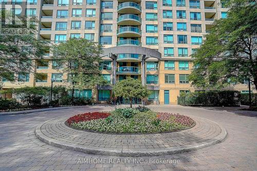511 - 238 Doris Avenue, Toronto, ON - Outdoor With Facade