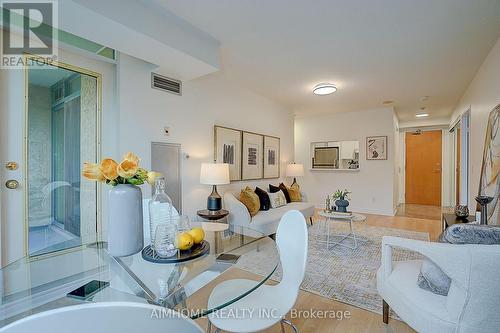 511 - 238 Doris Avenue, Toronto, ON - Indoor Photo Showing Other Room