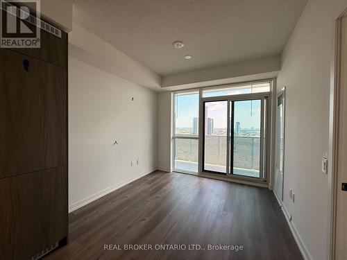 2507 - 28 Interchange Way, Vaughan, ON - Indoor Photo Showing Other Room