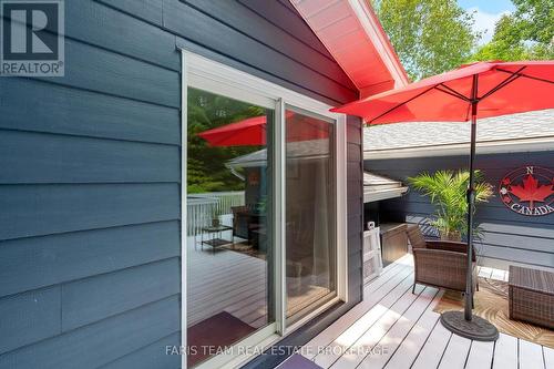 33 Oneida Crescent, Tiny, ON - Outdoor With Deck Patio Veranda With Exterior