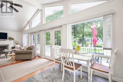 33 Oneida Crescent, Tiny, ON - Indoor With Fireplace