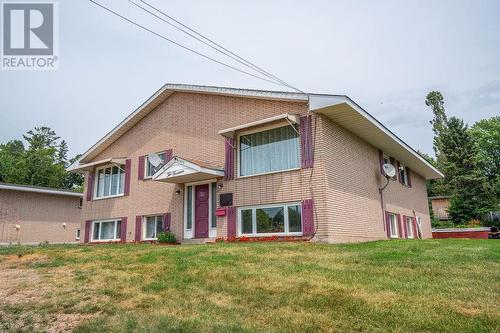 1014 Peoples RD  Sault Ste. Marie, ON P6C 3W2