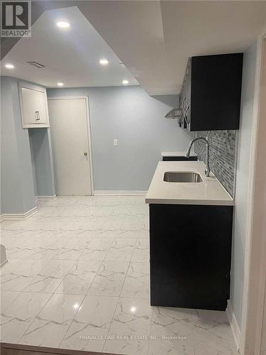 21 GOOD ROAD , Toronto, Ontario M1C 3W8 4