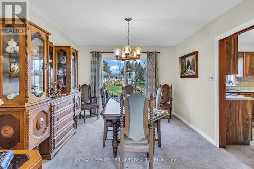 5257 Cliff Road, Lambton Shores, ON - Indoor Photo Showing Dining Room