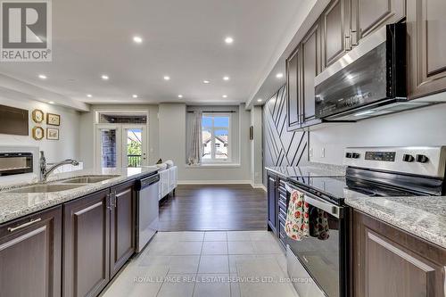 486 Silver Maple Road, Oakville, ON - Indoor Photo Showing Kitchen With Stainless Steel Kitchen With Double Sink With Upgraded Kitchen