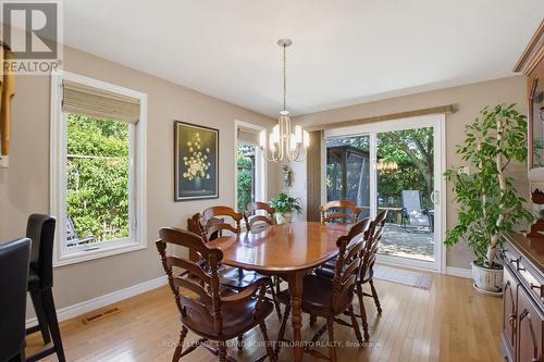 9989 Oxbow Drive, Middlesex Centre (Komoka), ON - Indoor Photo Showing Dining Room
