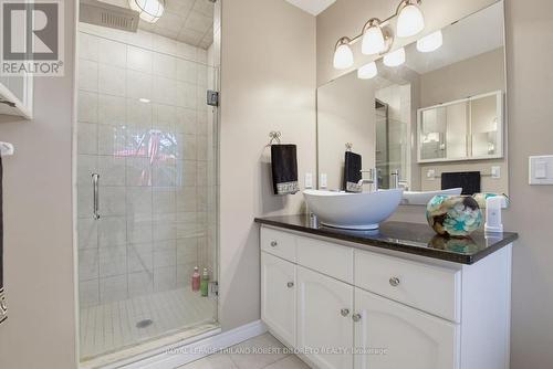 primary ensuite - 9989 Oxbow Drive, Middlesex Centre (Komoka), ON - Indoor Photo Showing Bathroom