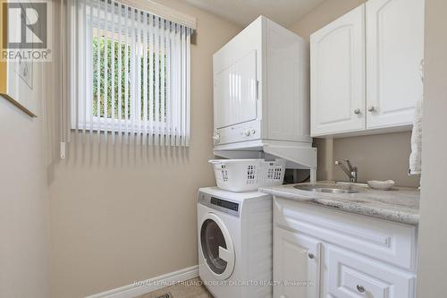9989 Oxbow Drive, Middlesex Centre (Komoka), ON - Indoor Photo Showing Laundry Room