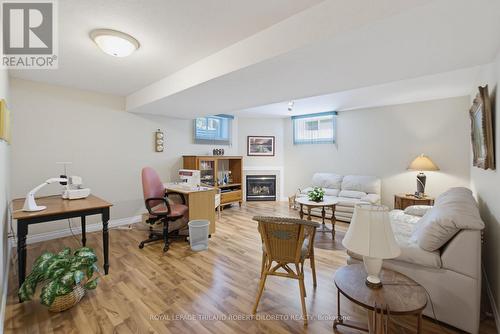 9989 Oxbow Drive, Middlesex Centre (Komoka), ON - Indoor