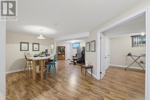 9989 Oxbow Drive, Middlesex Centre (Komoka), ON - Indoor