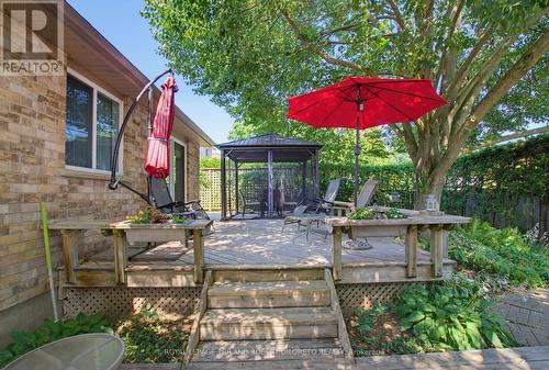 9989 Oxbow Drive, Middlesex Centre (Komoka), ON - Outdoor