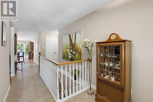 9989 Oxbow Drive, Middlesex Centre (Komoka), ON - Indoor Photo Showing Other Room