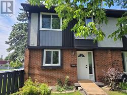 438F MOODIE DRIVE Ottawa, ON K2H 8A6