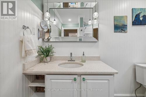 11024 First Line Nassagaweya, Milton (Moffat), ON - Indoor Photo Showing Bathroom