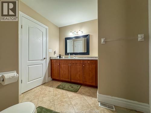 4583 Helsinki, Windsor, ON - Indoor Photo Showing Bathroom