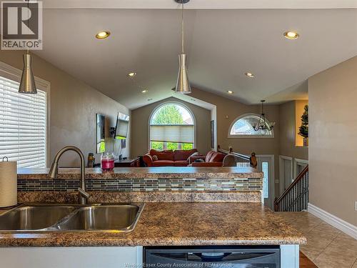 4583 Helsinki, Windsor, ON - Indoor Photo Showing Kitchen With Double Sink