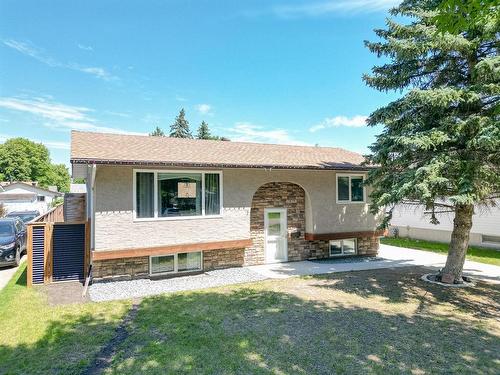 54 Darrach Bay, Brandon, MB - Outdoor