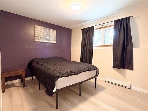 54 Darrach Bay, Brandon, MB - Indoor Photo Showing Bedroom