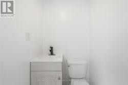 2pc off Kitchen - 