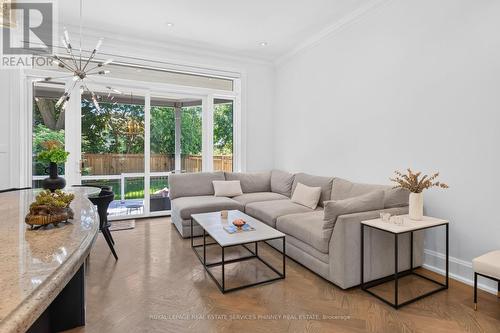 245 Florence Avenue, Toronto, ON - Indoor Photo Showing Living Room