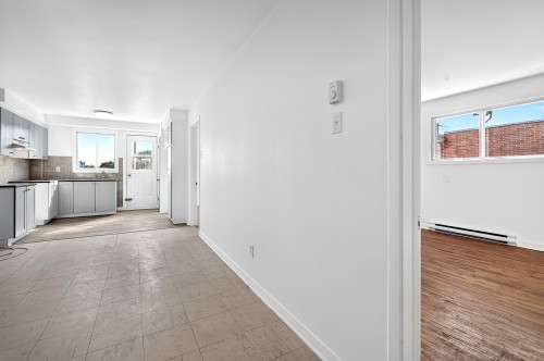 Dining Room - 12A-4761 Boul. Henri-Bourassa E., Montréal (Montréal-Nord), QC - Indoor