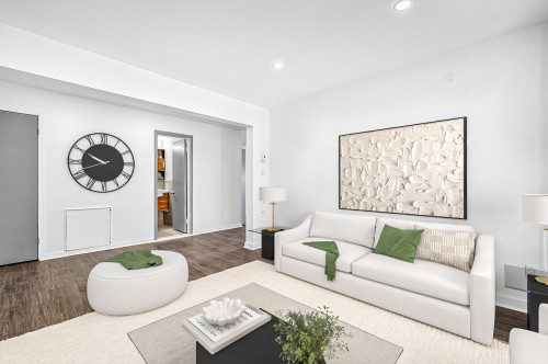 Living Room - 9-4761 Boul. Henri-Bourassa E., Montréal (Montréal-Nord), QC - Indoor Photo Showing Living Room