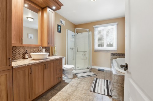 Salle de bains - 2110 10E Rue, Saint-Georges, QC - Indoor Photo Showing Bathroom