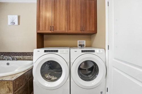 Salle de bains - 2110 10E Rue, Saint-Georges, QC - Indoor Photo Showing Laundry Room