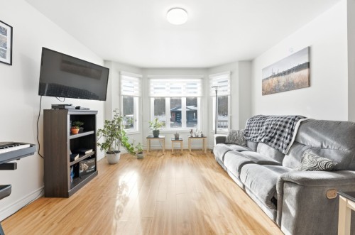 Salon - 2110 10E Rue, Saint-Georges, QC - Indoor Photo Showing Living Room With Fireplace