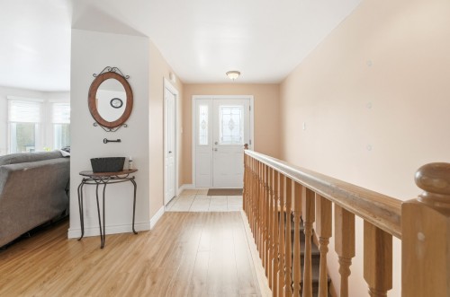 Hall d'entrée/Vestibule - 2110 10E Rue, Saint-Georges, QC - Indoor Photo Showing Other Room