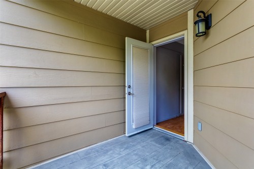 860 Glenwood Avenue, Kelowna, BC - Outdoor With Exterior