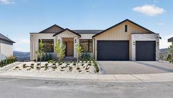 1118 Pearcy Court Kelowna, BC V1W 5H6