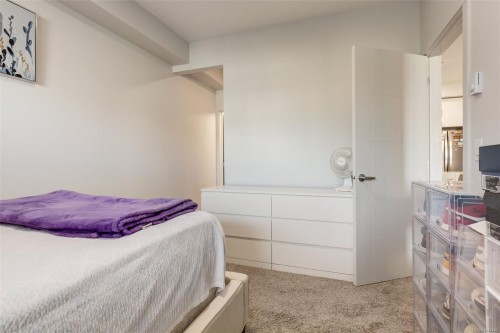 #310-4830 Cedar Ridge Pl, Nanaimo, BC - Indoor Photo Showing Bedroom