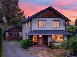 2792 Derwent Ave Cumberland, BC V0R 1S0