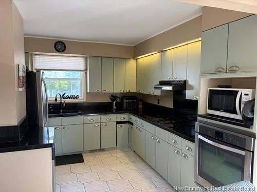 424 Golf St, Bathurst, NB 