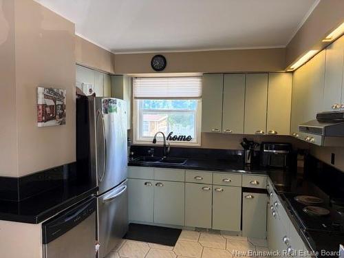 424 Golf St, Bathurst, NB 