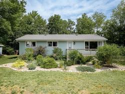 87 Marlboro Drive Bridgewater, NS B4V 2Y1