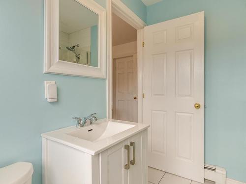 209 Sheppards Run, Beechville, NS - Indoor Photo Showing Bathroom