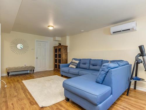 209 Sheppards Run, Beechville, NS - Indoor Photo Showing Living Room