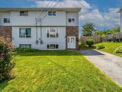 25 Linden Court  Dartmouth, NS B2W 4X2