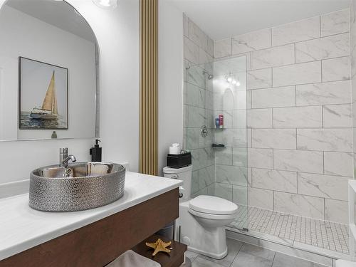 3224 203 Highway, Middle Ohio, NS - Indoor Photo Showing Bathroom