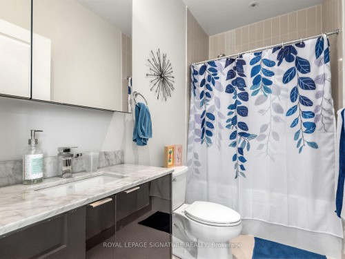 1205-100 Eagle Rock Way, Vaughan, ON - Indoor Photo Showing Bathroom