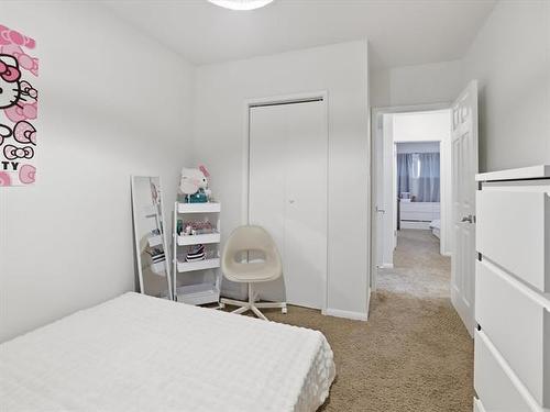 107 Berkshire Bay, Winnipeg, MB - Indoor Photo Showing Bedroom