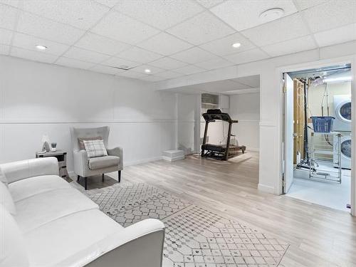 107 Berkshire Bay, Winnipeg, MB - Indoor