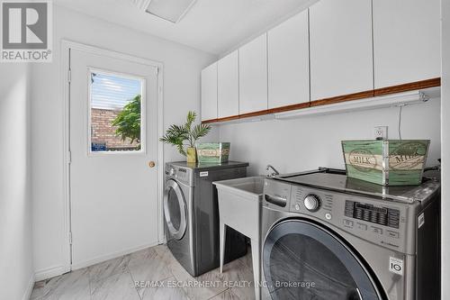 2450 Overton Drive, Burlington, ON - Indoor Photo Showing Laundry Room