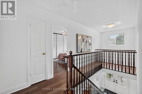 2450 Overton Drive, Burlington, ON - Indoor Photo Showing Other Room