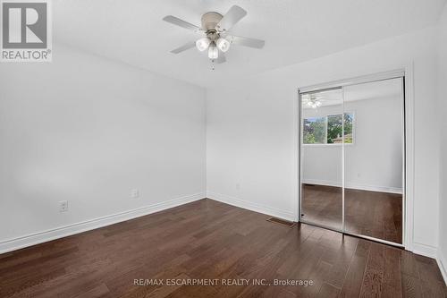 2450 Overton Drive, Burlington, ON - Indoor Photo Showing Other Room