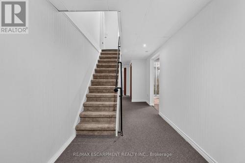 2450 Overton Drive, Burlington, ON - Indoor Photo Showing Other Room