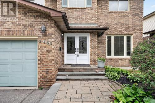 2450 Overton Drive, Burlington, ON - Outdoor