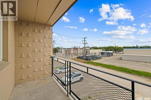 21 2620 5Th Avenue N, Regina, SK - Outdoor With Balcony With Exterior